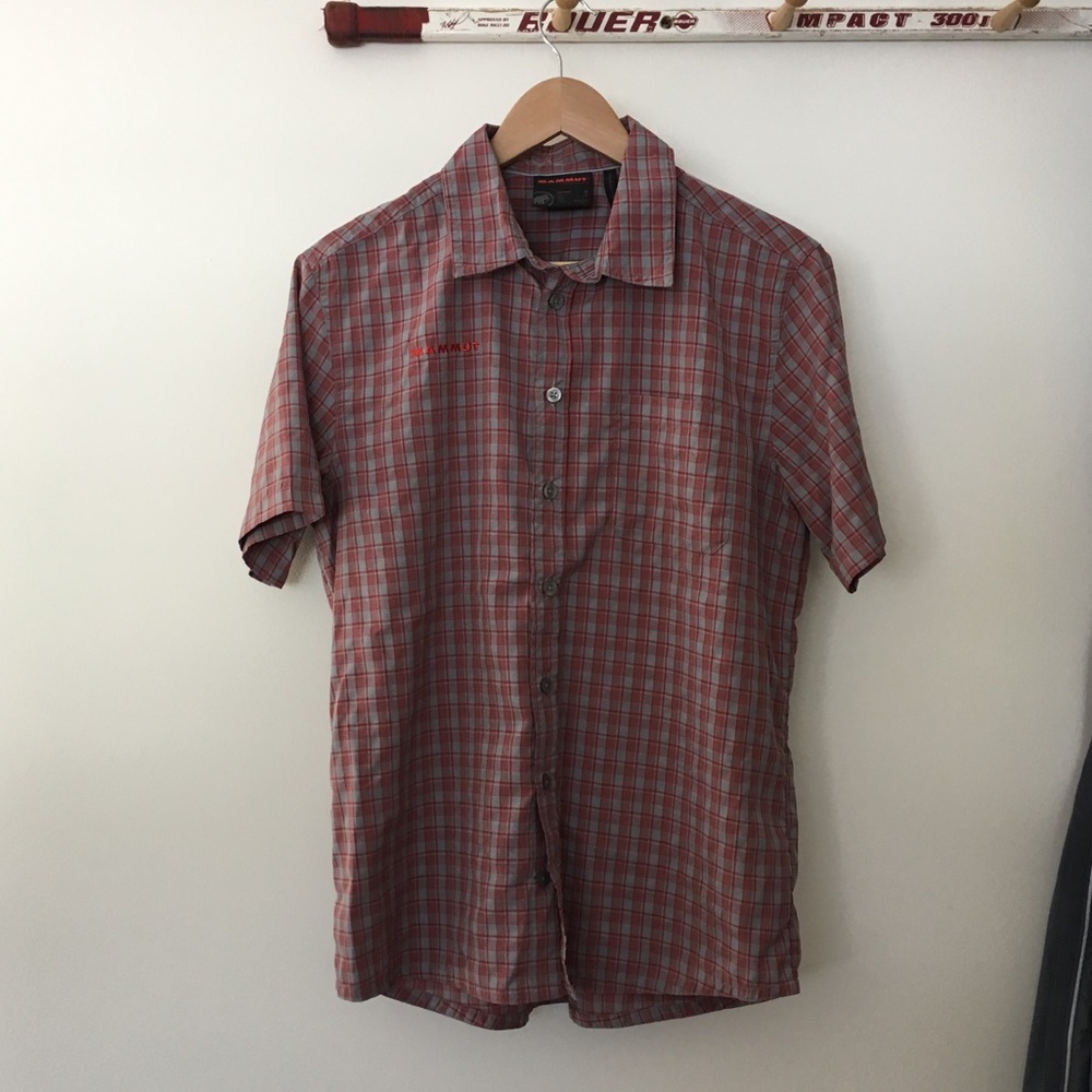 Mammut tech button down